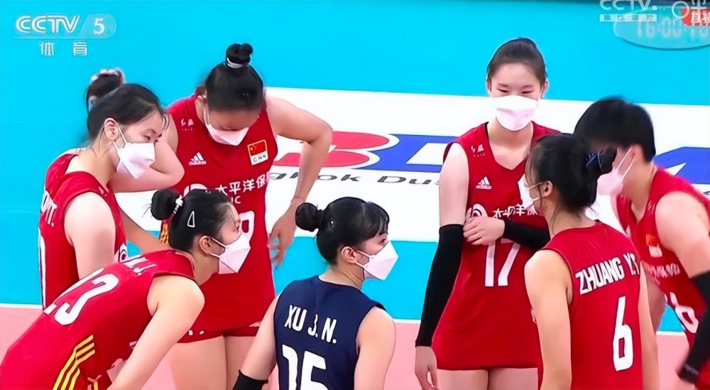 快讯-亚洲杯中国女排输给伊朗一局，全员戴N95口罩出战引关注(1)