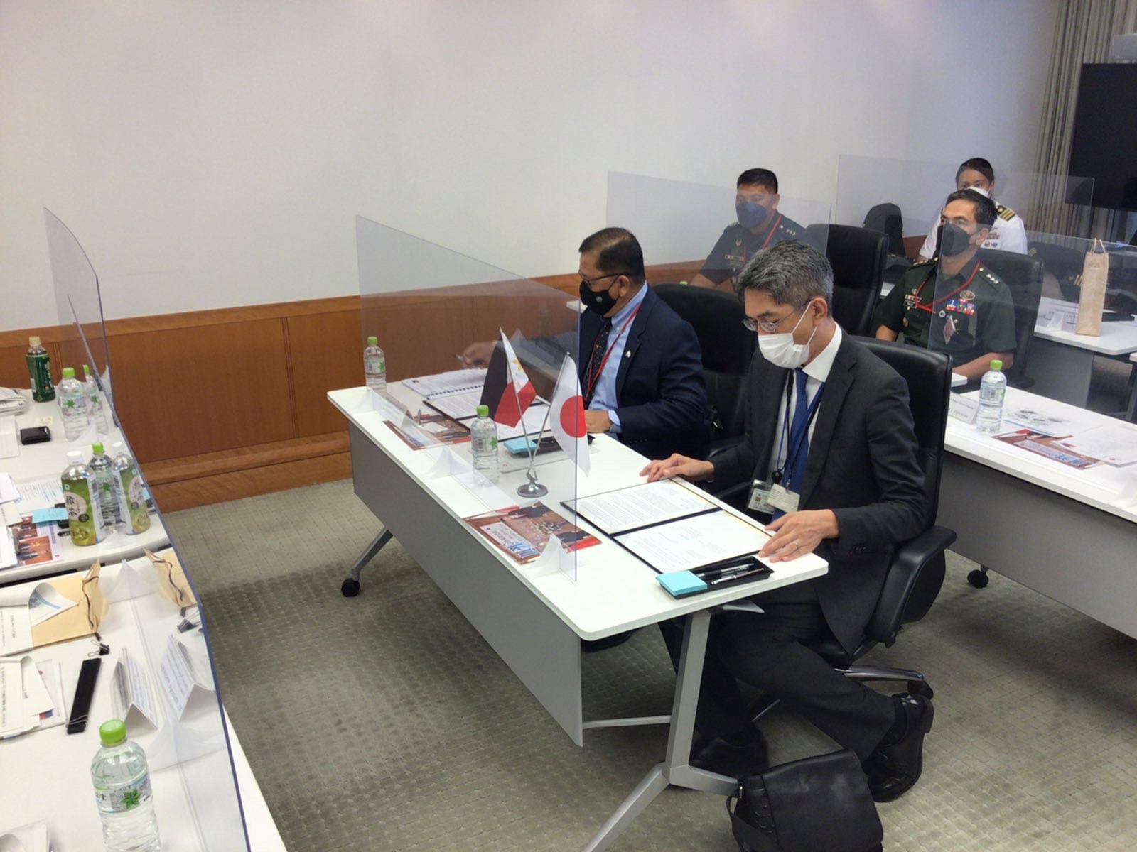 快讯-DND与日本国防部举行工作级会谈(1)