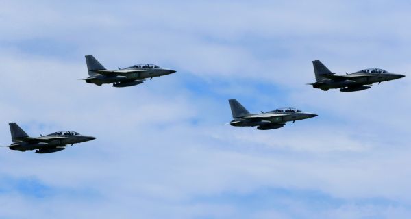 快讯-菲媒：菲律宾空军可用战斗机不足一半(1)