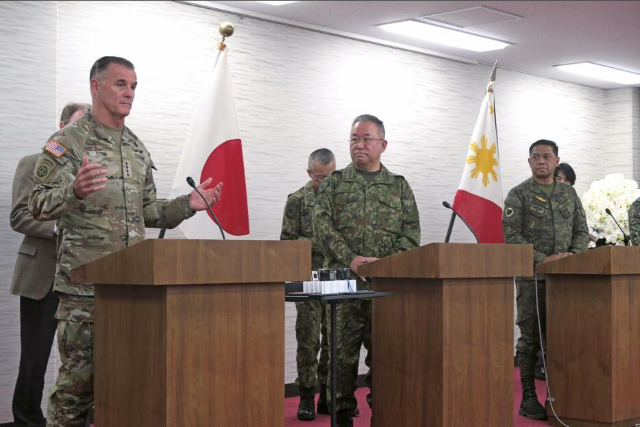 快讯-日美菲陆军首次举行高级别会议，菲方：不针对特定国家(2)