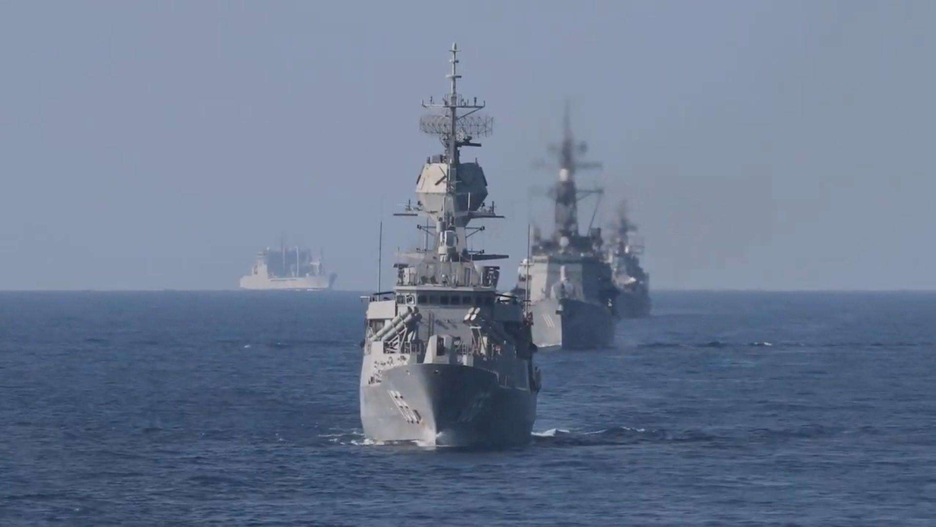 快讯-美双航母助威，菲最大巡逻舰接近南沙海域，菲外长：望联合国支持(4)