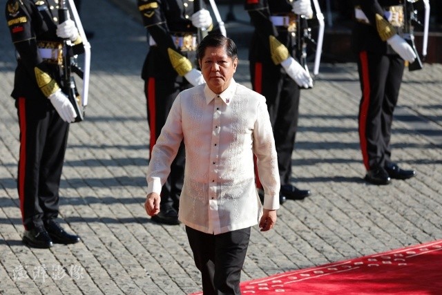 快讯-东盟峰会前，菲律宾总统马科斯呼吁各方尽快敲定“南海行为准则”(3)
