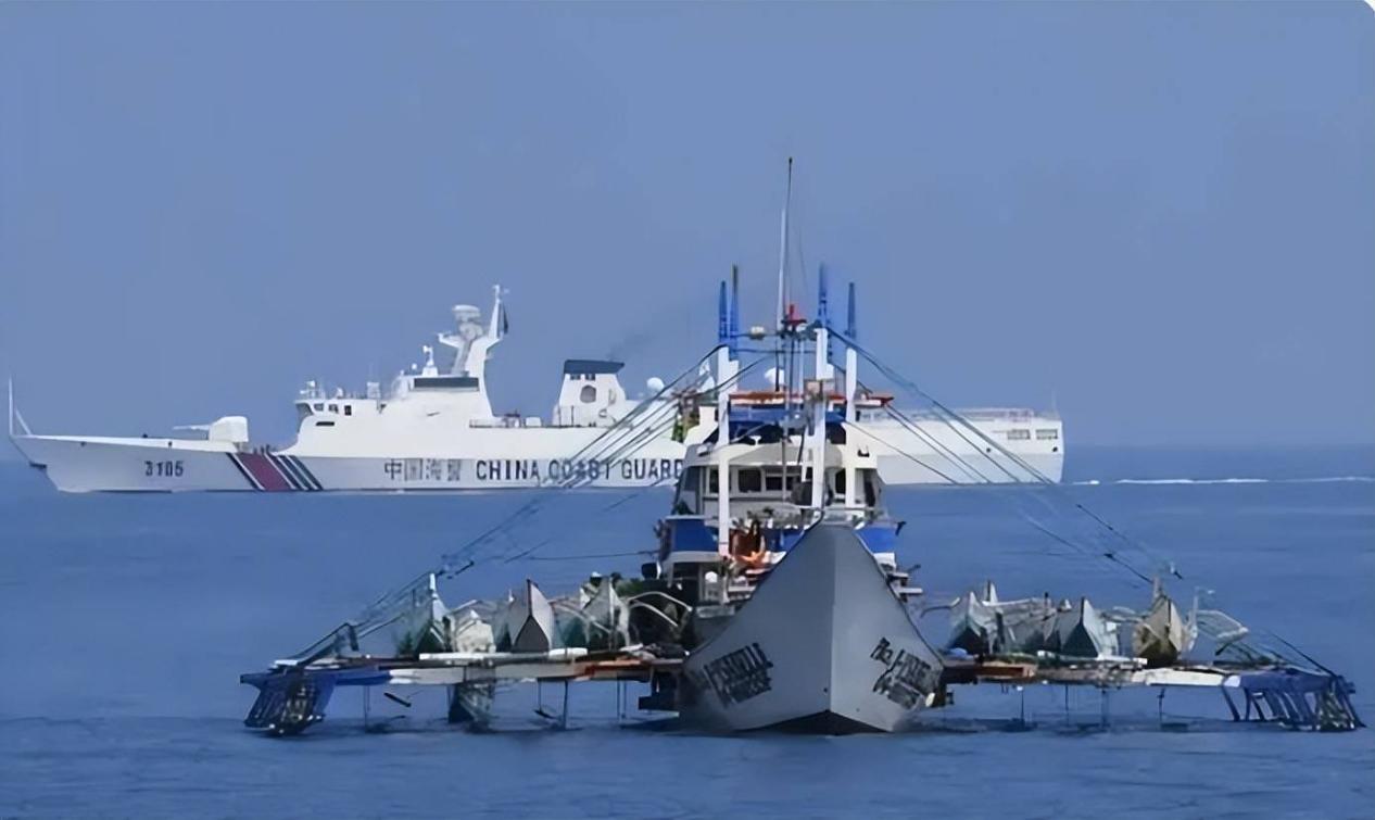 华人-上百艘渔船集结，菲律宾妄想发动“人民战争”(3)