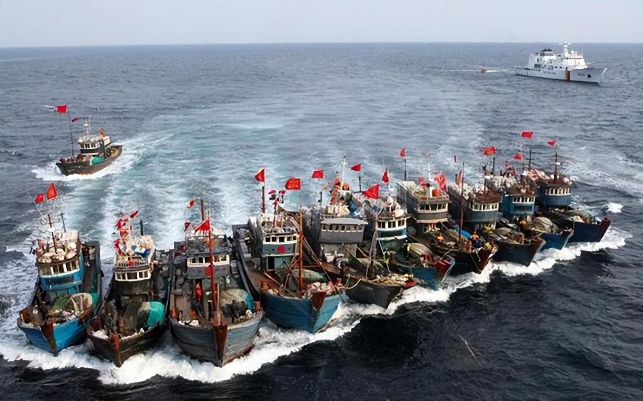 华人-上百艘渔船集结，菲律宾妄想发动“人民战争”(5)