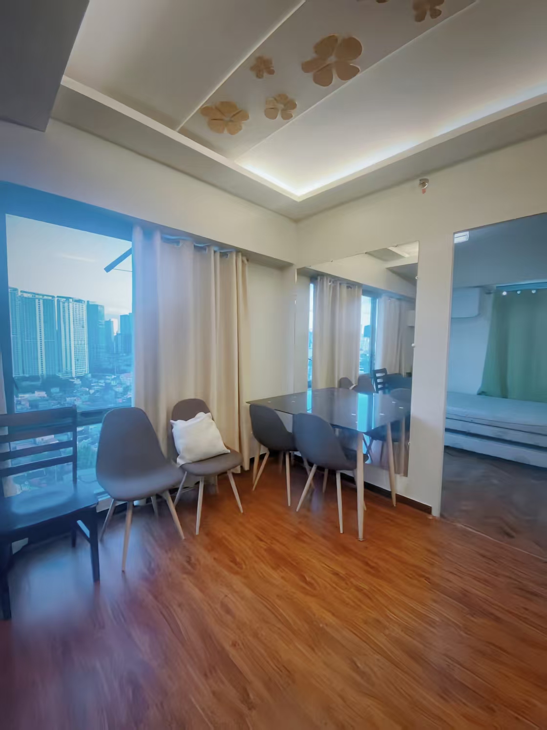 【Vivienda de calidad en Manila】Tivoli Garden, dos dormitorios y una sala ...