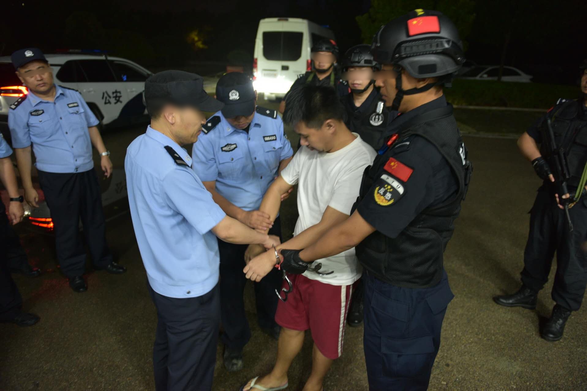 马尼拉领事馆通告-中菲合作遣返四名涉绑架犯罪嫌疑人(1)