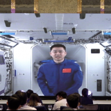 全球连线 | 中国航天员点亮东盟青少年“航天梦”