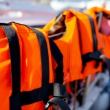 菲律宾海岸警卫队：中国遇险渔船7名船员已安全获救